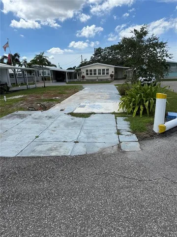 $43,000 | 208 Tankey Drive, Palmetto, FL 34221