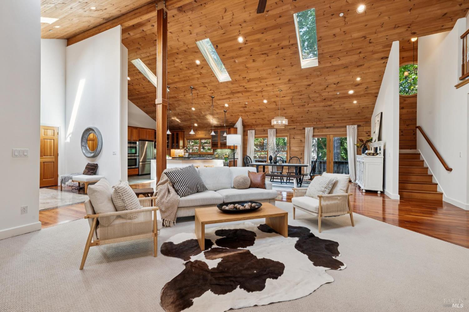 119 Scenic Road Fairfax, CA 94930 - Photo 11 of 46 Gallery Image 11