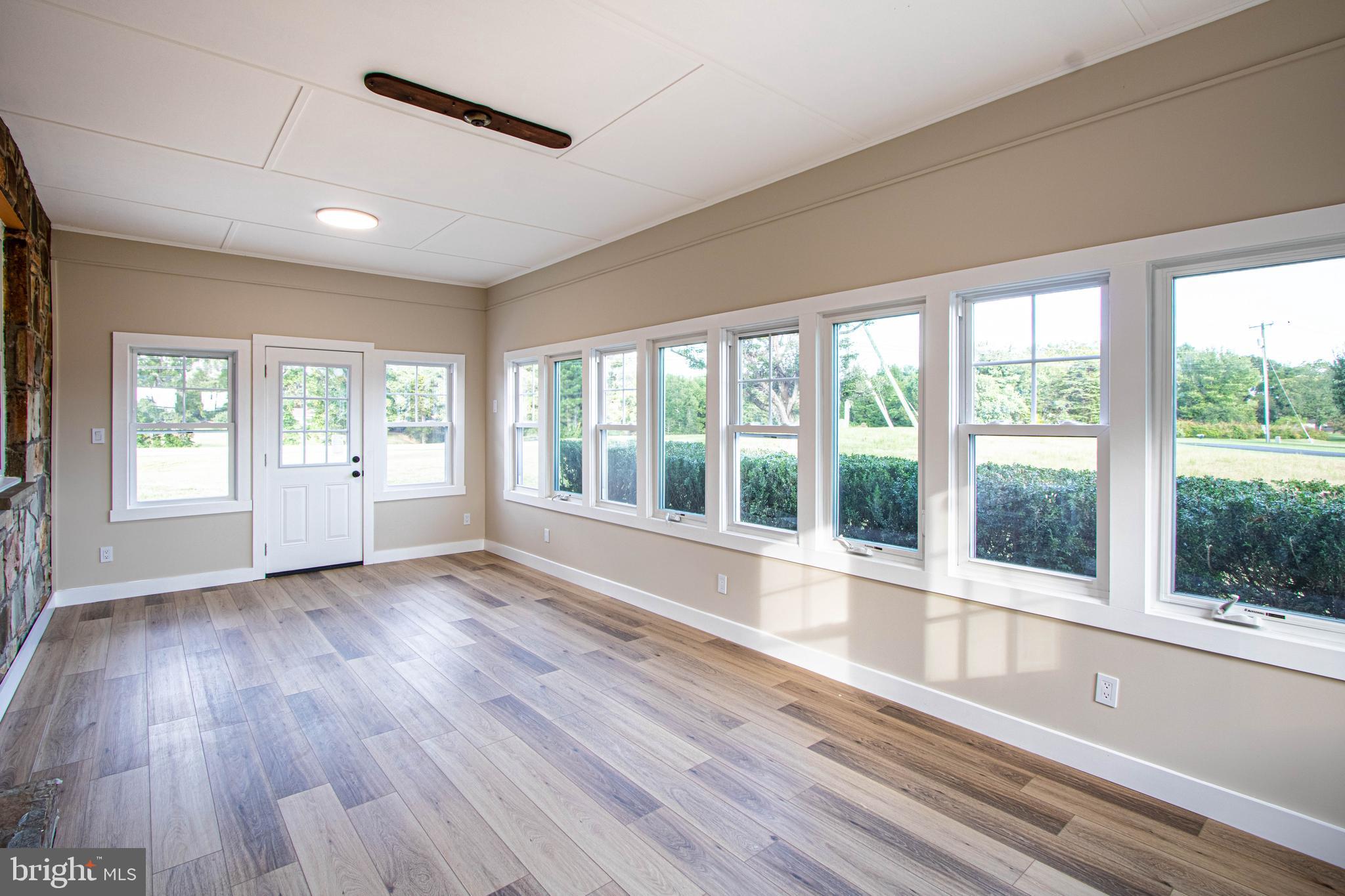 877 Truslow Road Fredericksburg, VA 22406 - Photo 5 of 22 Gallery Image 5