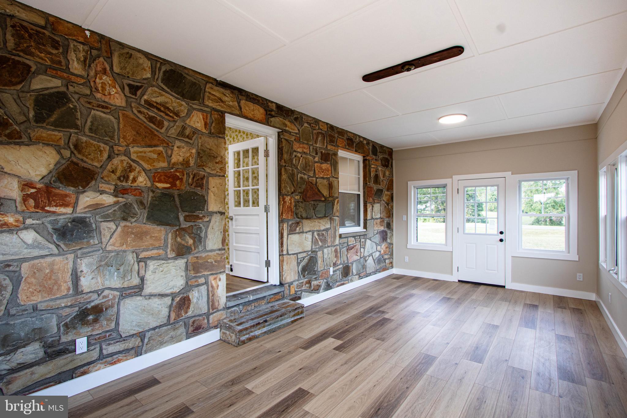 877 Truslow Road Fredericksburg, VA 22406 - Photo 6 of 22 Gallery Image 6