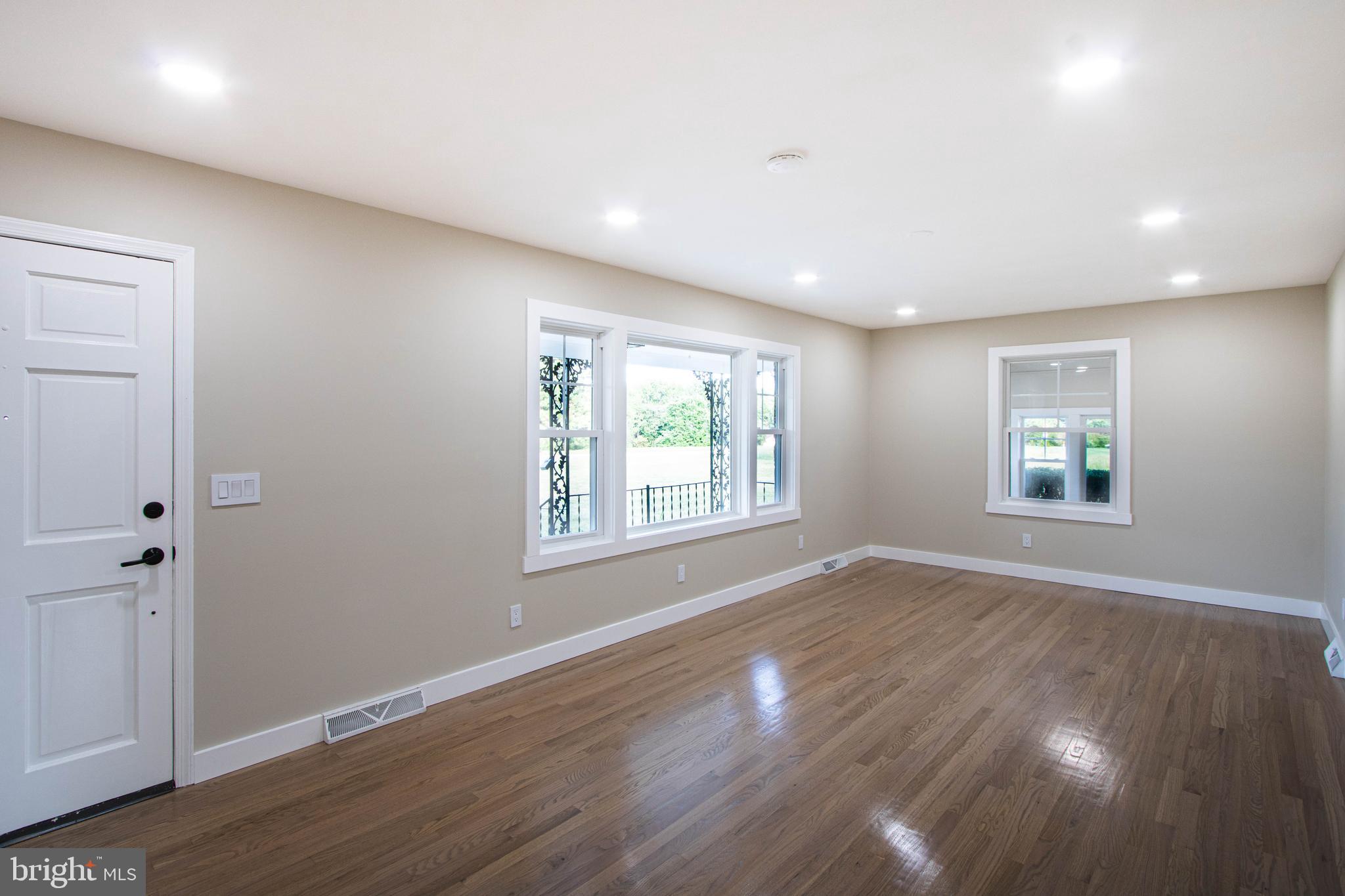 877 Truslow Road Fredericksburg, VA 22406 - Photo 9 of 22 Gallery Image 9