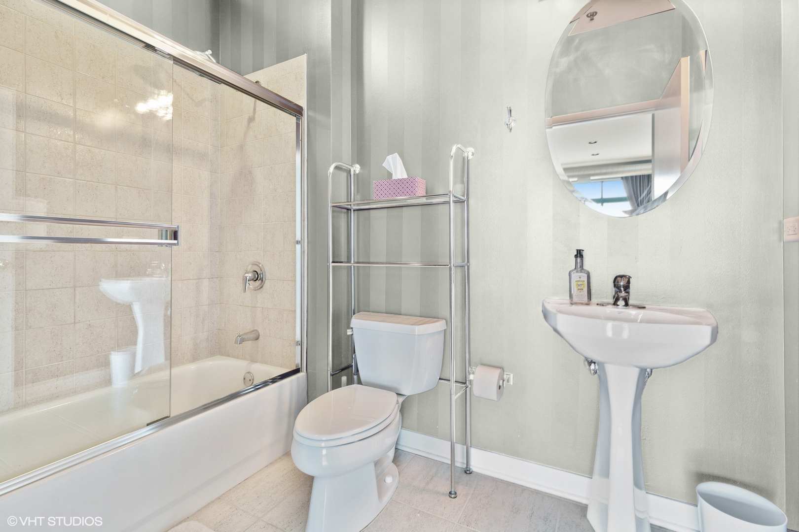 920 West Madison Street, Unit 901W Chicago, IL 60607 - Photo 17 of 24