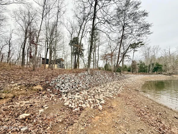 $305,000 | Lot 77 Indian Shadows Drive, Ten Mile, TN 37880