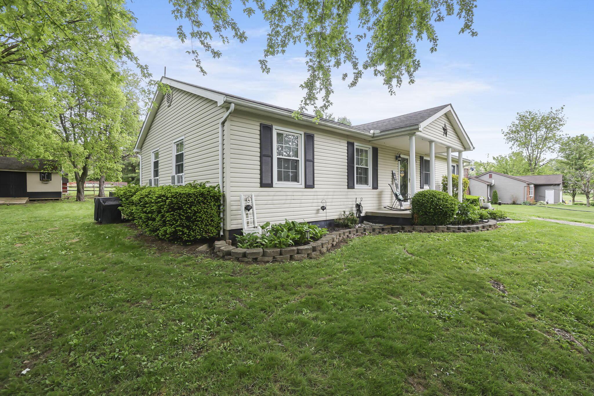 10080 16th Road Southwest Stoutsville, OH 43154 - Photo 5 of 53 4-web-or-mls-939A8347