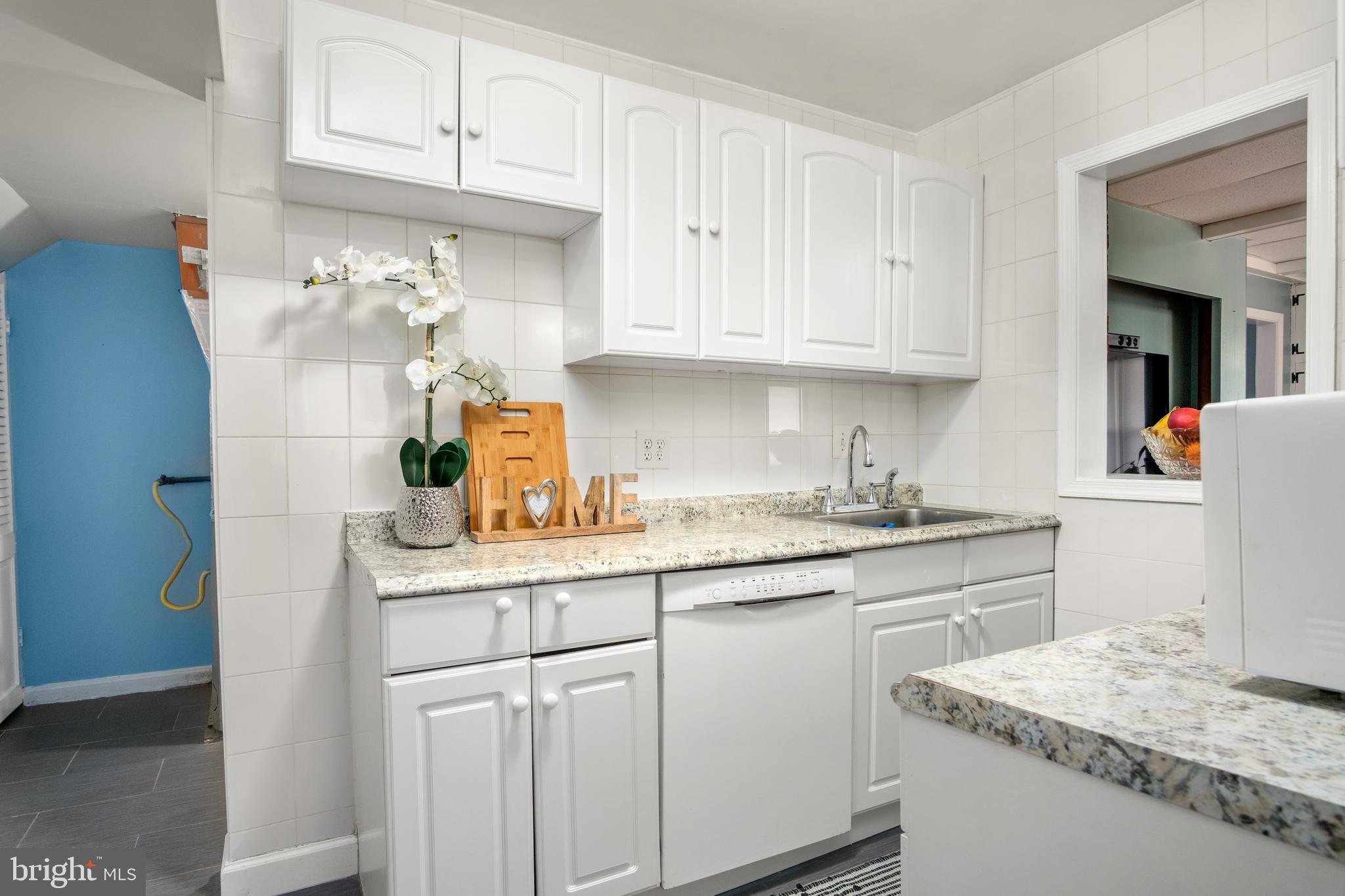 6606 Riggs Road Hyattsville, MD 20783 - Photo 12 of 37 kitchen