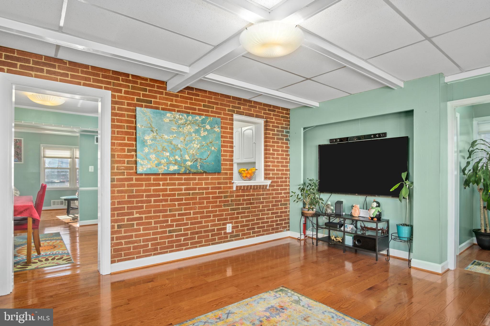 6606 Riggs Road Hyattsville, MD 20783 - Photo 18 of 37 family room