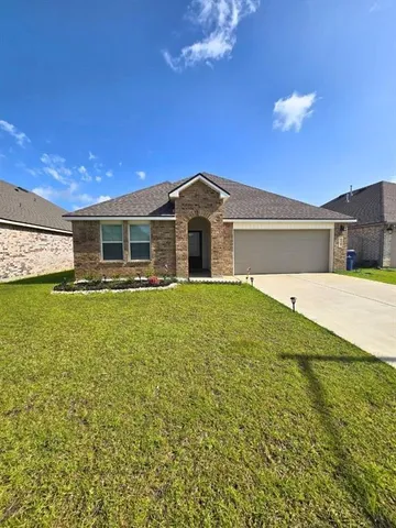 $299,900 | 8060 Olde Town Court, Alexandria, LA 71303