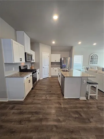 $299,900 | 8060 Olde Town Court, Alexandria, LA 71303