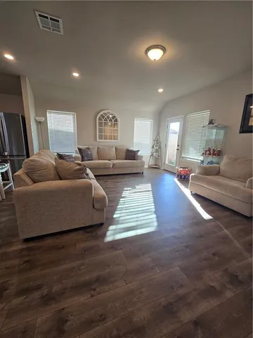 $299,900 | 8060 Olde Town Court, Alexandria, LA 71303