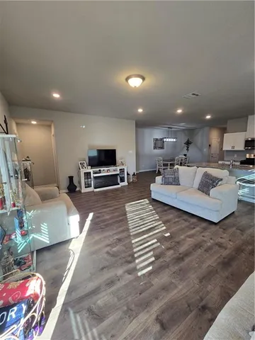 $299,900 | 8060 Olde Town Court, Alexandria, LA 71303