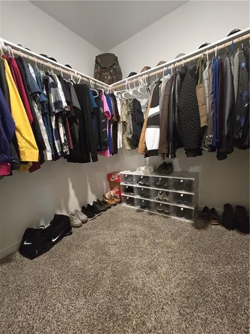 $299,900 | 8060 Olde Town Court, Alexandria, LA 71303