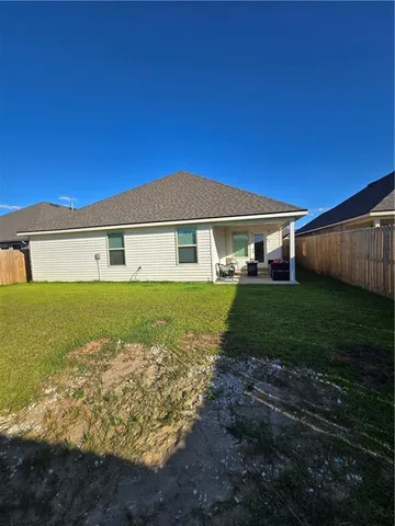 $299,900 | 8060 Olde Town Court, Alexandria, LA 71303