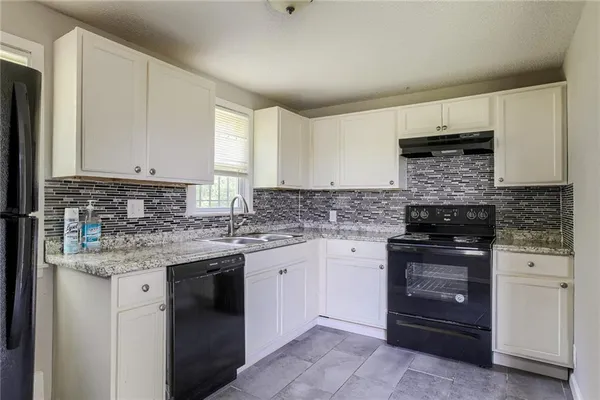 $139,900 | 2816 East 63rd Street, Kansas City, MO 64130