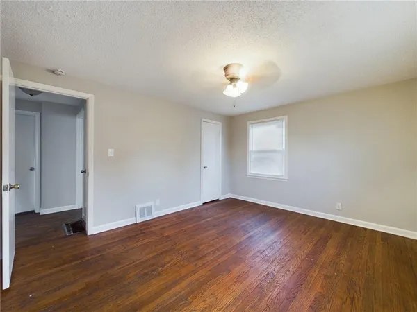 $139,900 | 2816 East 63rd Street, Kansas City, MO 64130