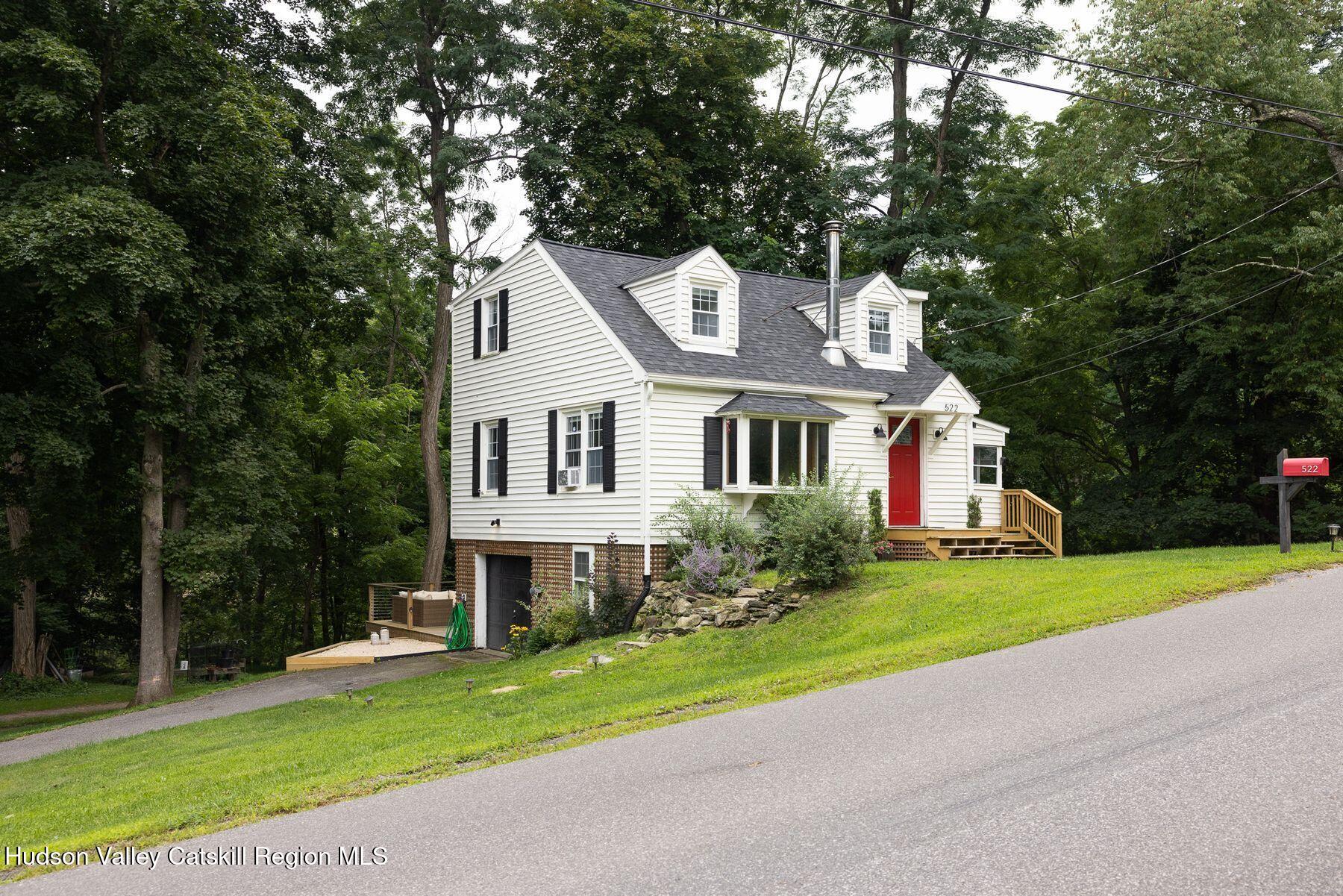 522 Roxbury Road Hudson, NY 12534 - Photo 29 of 30 photo_online_029