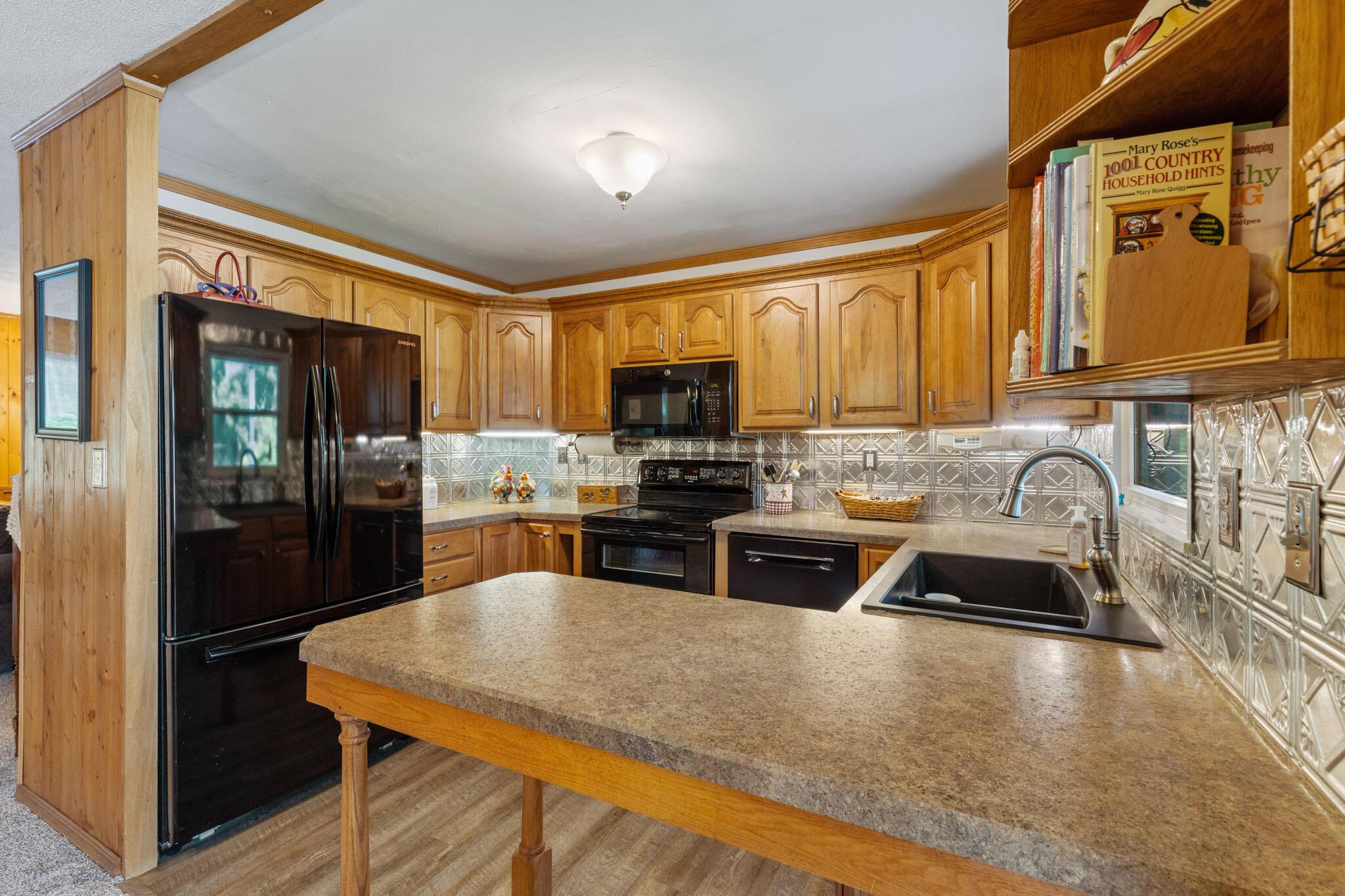 195 Regents Road Columbus, OH 43230 - Photo 21 of 45 2023-7-19 195 Regents Rd 23