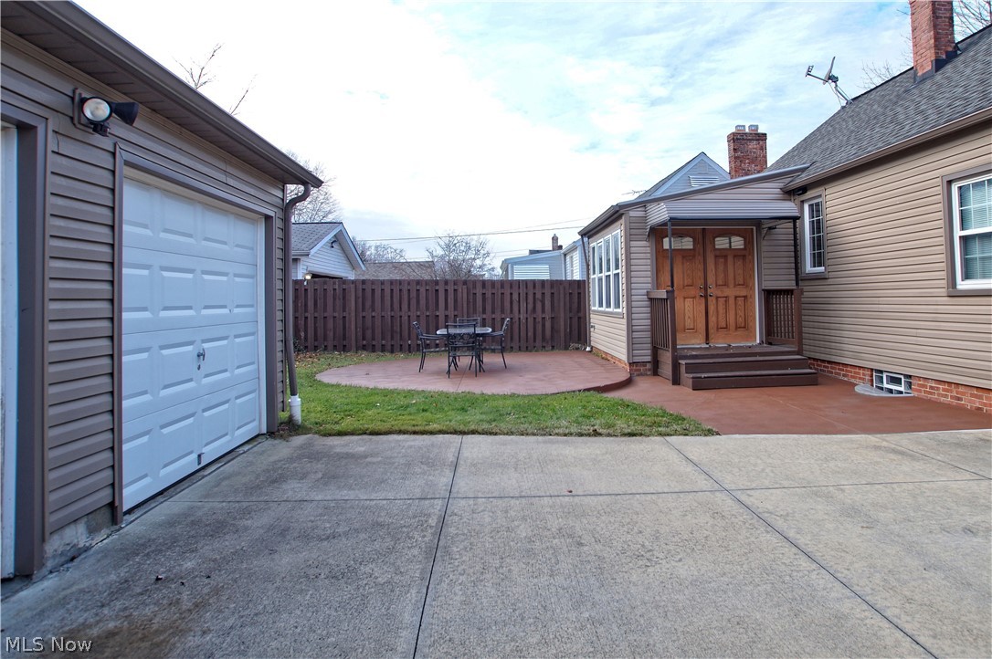 5720 Wellington Road Cleveland, OH 44124 - Photo 27 of 32