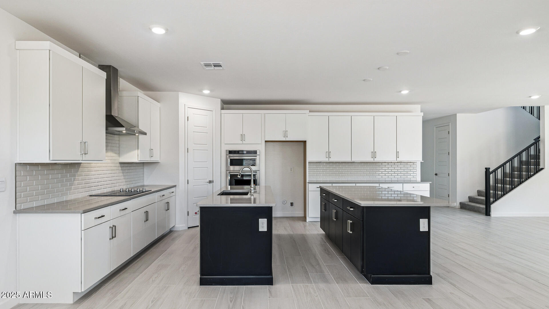 2315 West Pearce Road Phoenix, AZ 85041 - Photo 16 of 52 Kitchen