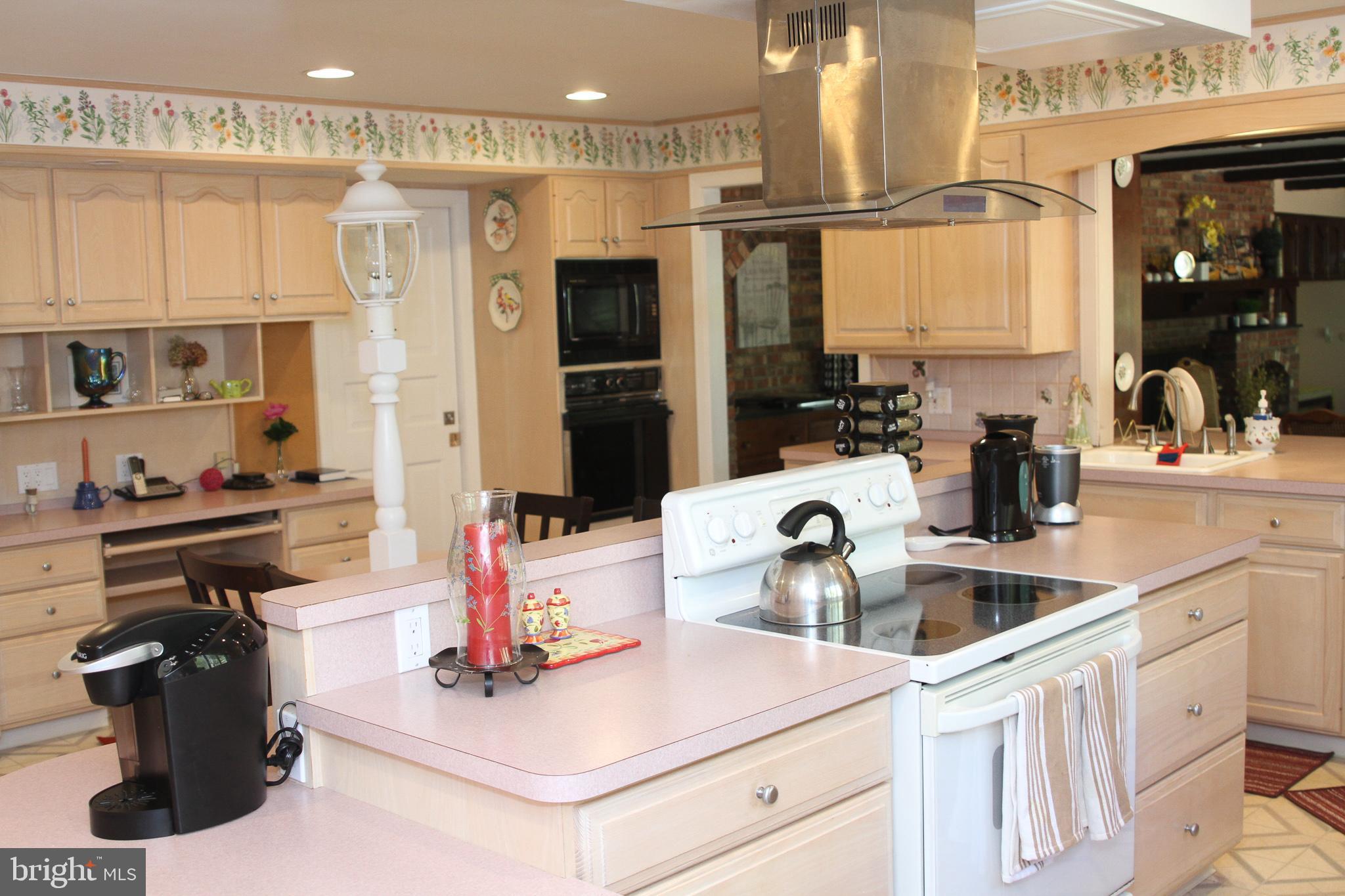 600 Glenside Road Millville, NJ 08332 - Photo 38 of 61 a kitchen with a sink and appliances