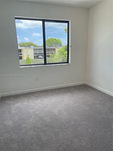 $3,950 | 20588 Northeast 5th Place, Miami, FL 33179