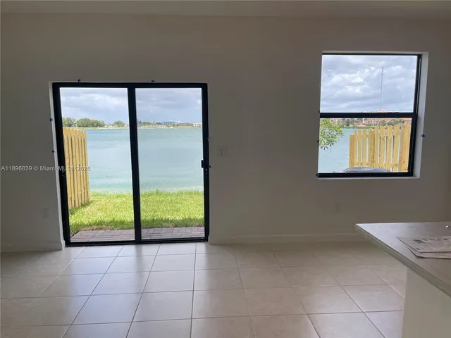 $3,950 | 20588 Northeast 5th Place, Miami, FL 33179