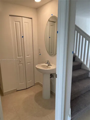 $3,950 | 20588 Northeast 5th Place, Miami, FL 33179