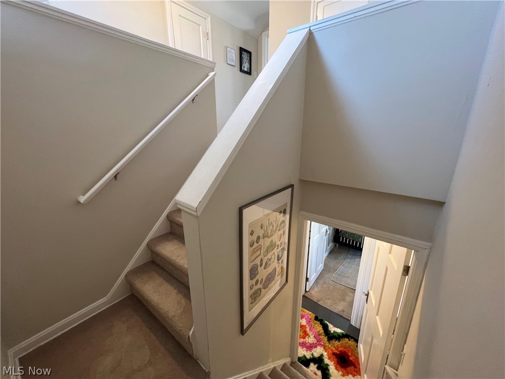 3675 Rolliston Road Cleveland, OH 44120 - Photo 23 of 32