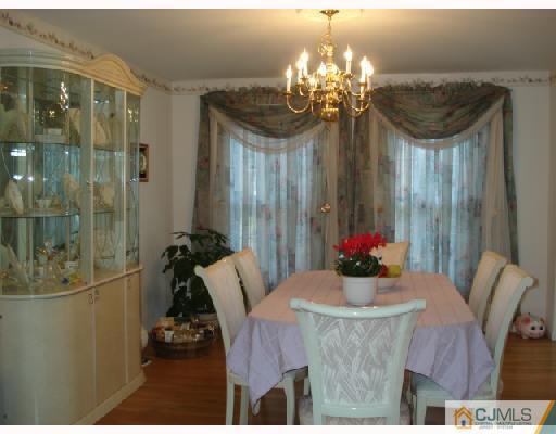 6 Troy Street Edison, NJ 08820 - Photo 3 of 8 Gallery Image 3