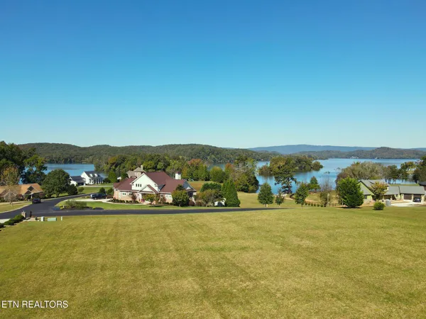 $160,000 | 323 West Shore Drive, Rockwood, TN 37854
