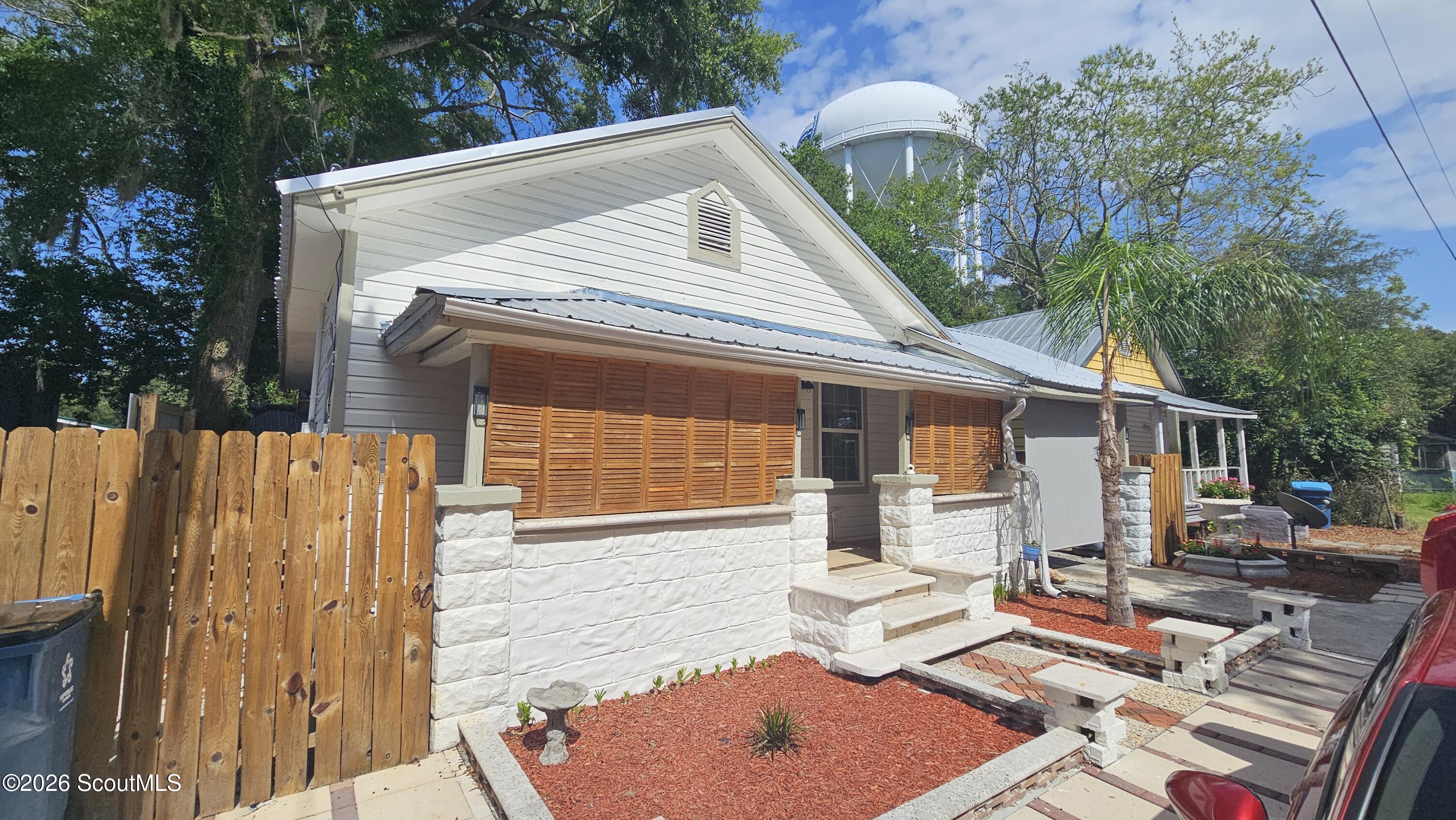 912 Amherst Street Brunswick, GA 31520 - Photo 2 of 26 20260710_162224