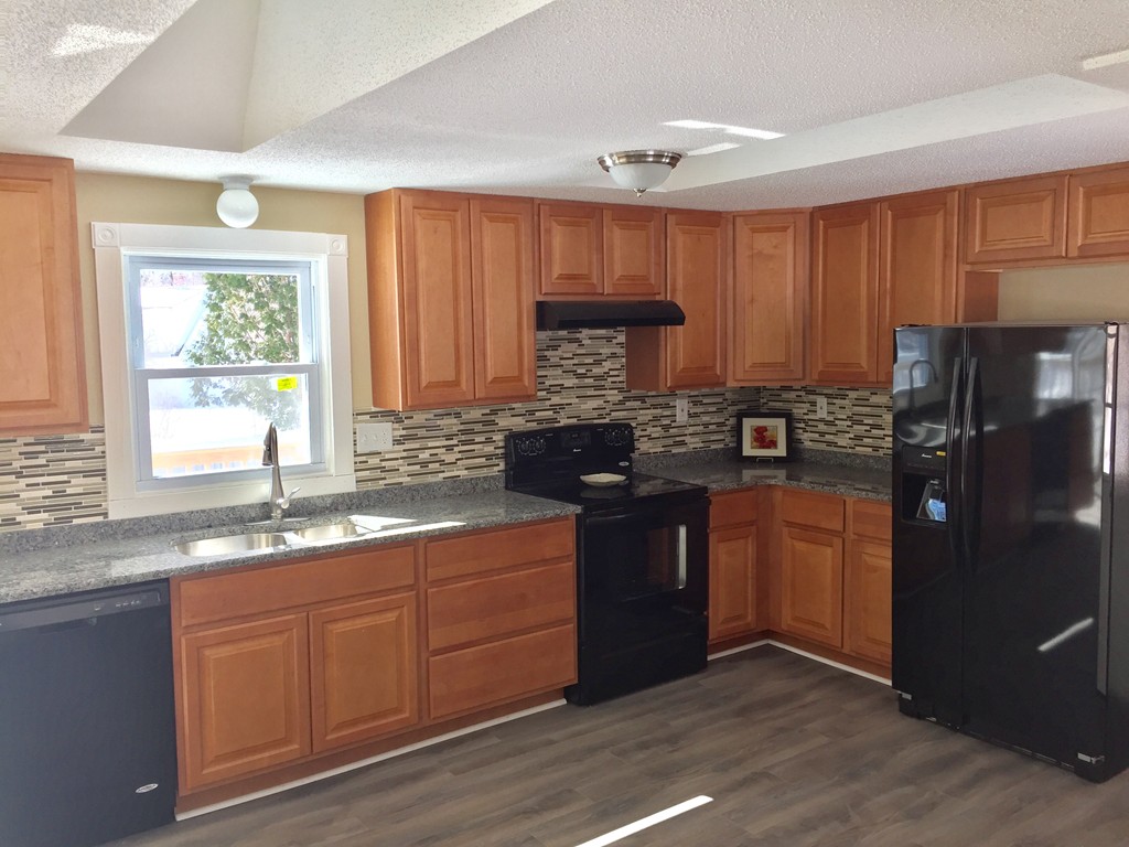 511 Allen Road Belchertown, MA 01007 - Photo 4 of 18 Gallery Image 4