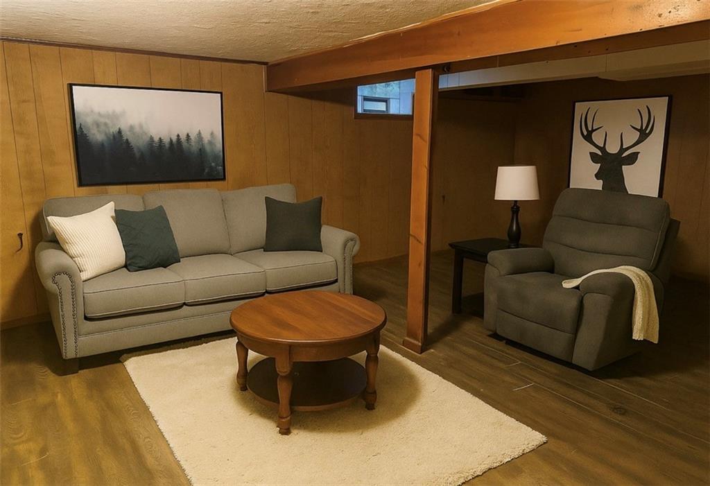 464 State Rte 1027 Kittanning, PA 16201 - Photo 11 of 24 a living room with furniture and a couch