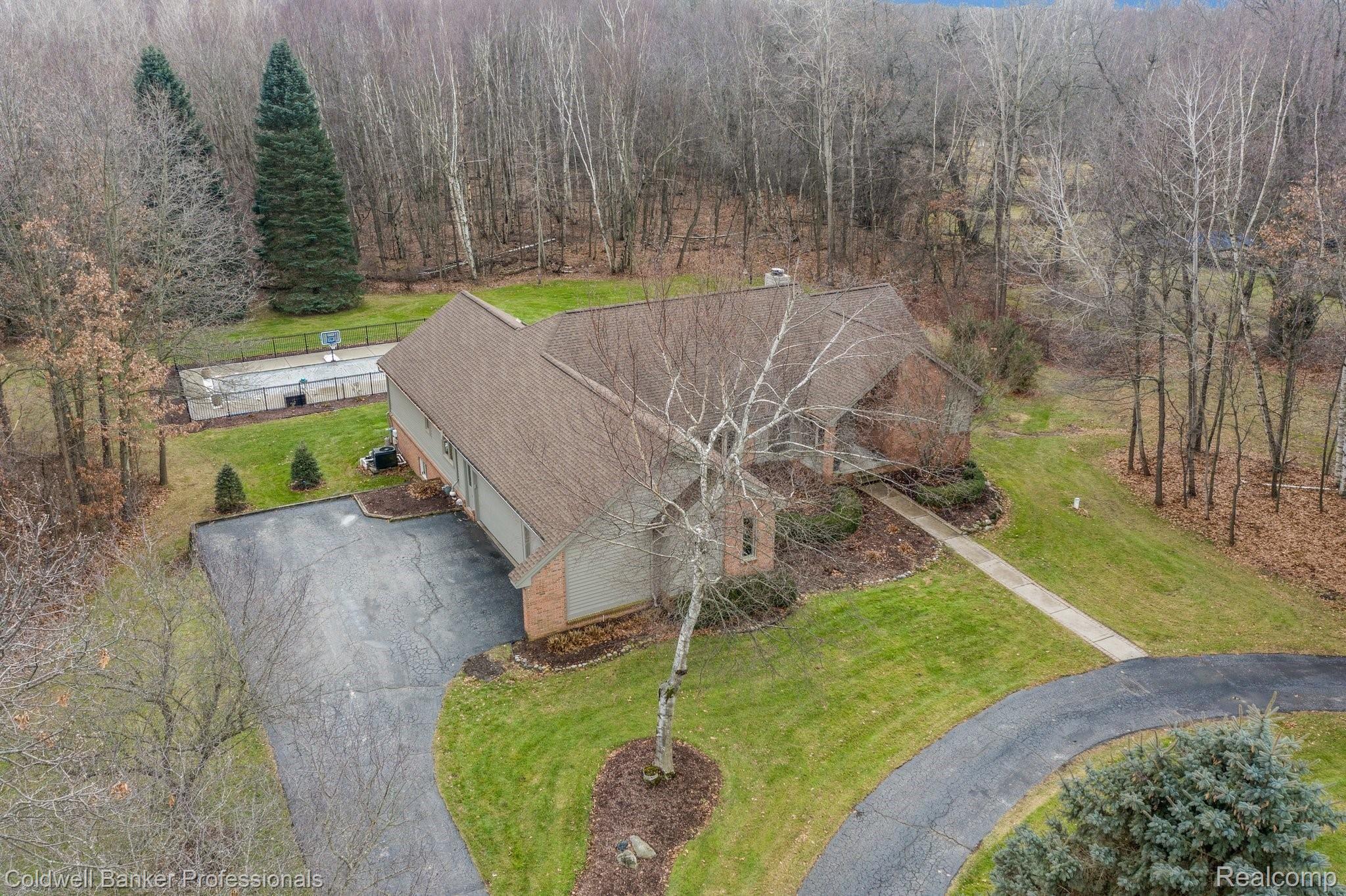 5365 Ridge Trail North Clarkston, MI 48348 - Photo 38 of 55 Your new home is ready for you!