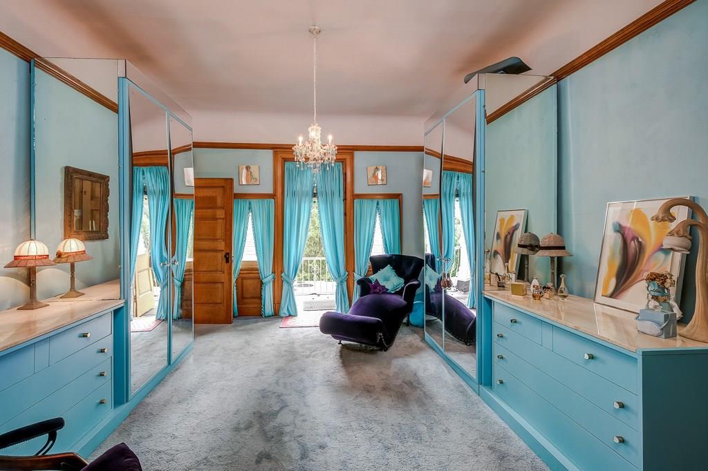 1540 Evergreen Road Pittsburgh, PA 15209 - Photo 17 of 25 3rd bedroom with deck