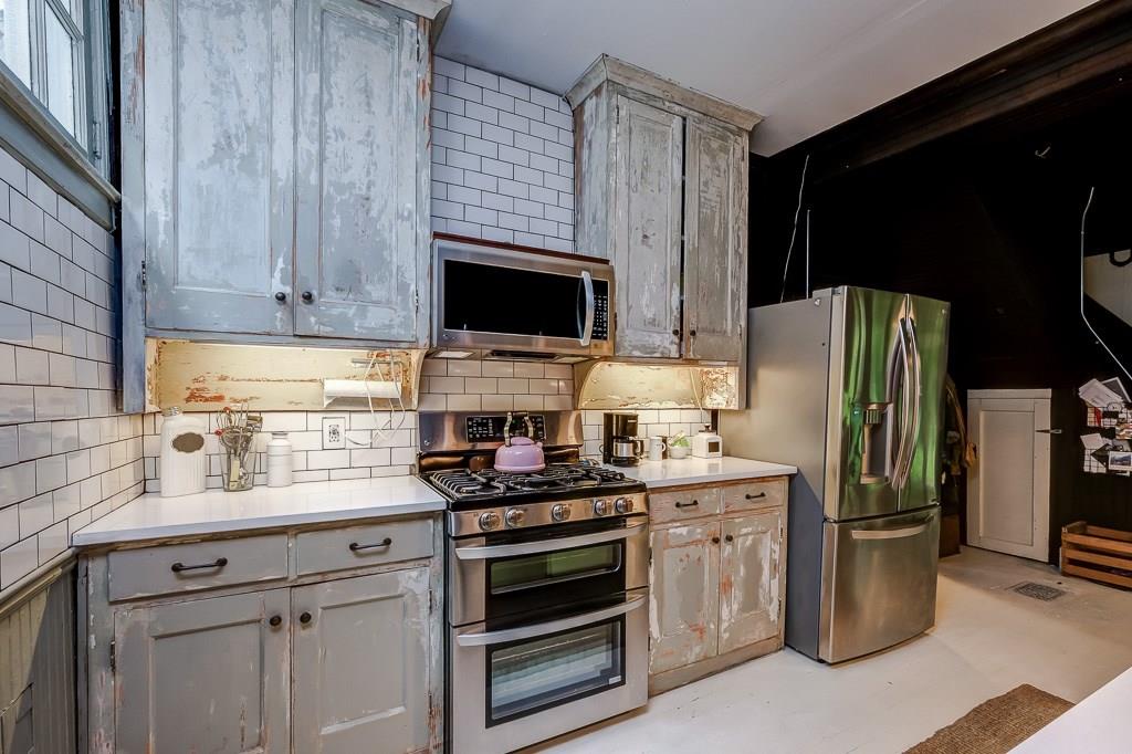 1540 Evergreen Road Pittsburgh, PA 15209 - Photo 24 of 25 up-dated kitchen in carriage house