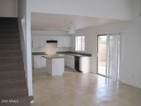 $1,900 | 1551 East Orchid Court, Unit B, Gilbert, AZ 85296