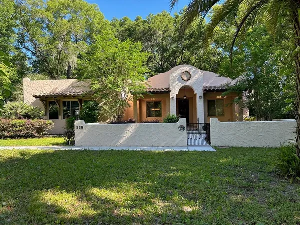 $625,000 | 250 Garden Street, Lake Helen, FL 32744