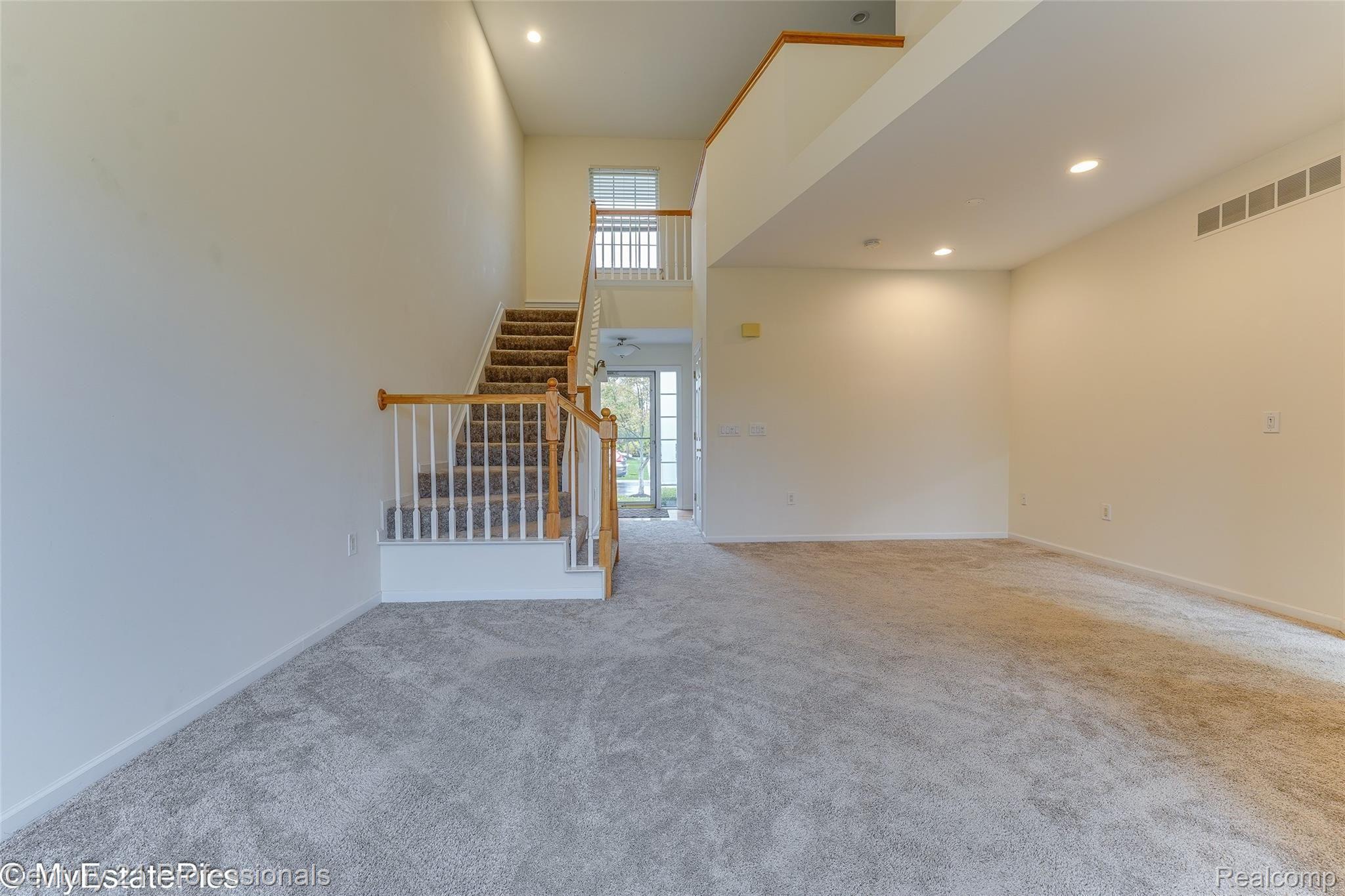 41651 Mitchell Road Novi, MI 48377 - Photo 6 of 41 41651 mitchell rd - novi-6.jpg