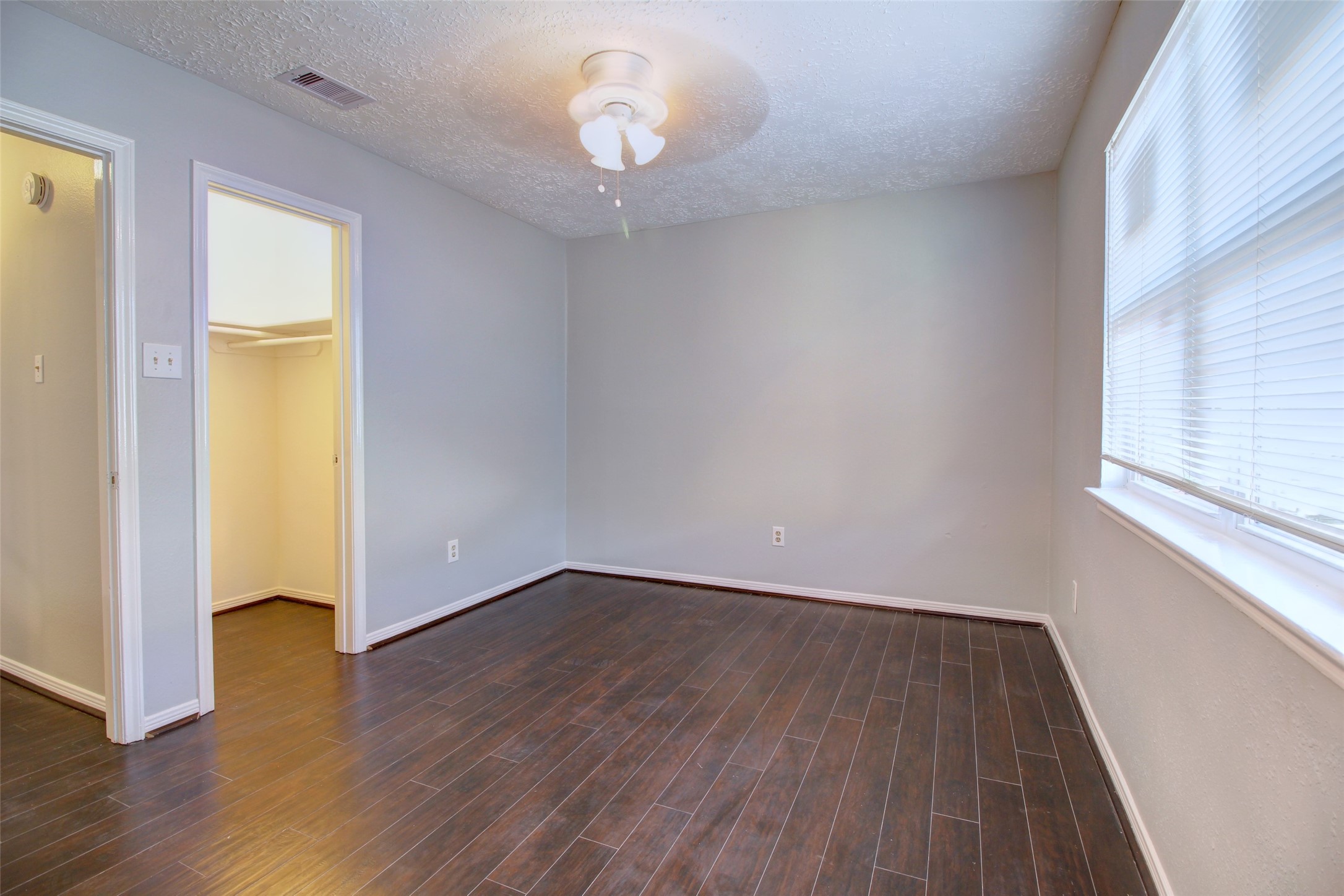11842 Spring Grove Drive Houston, TX 77099 - Photo 26 of 50