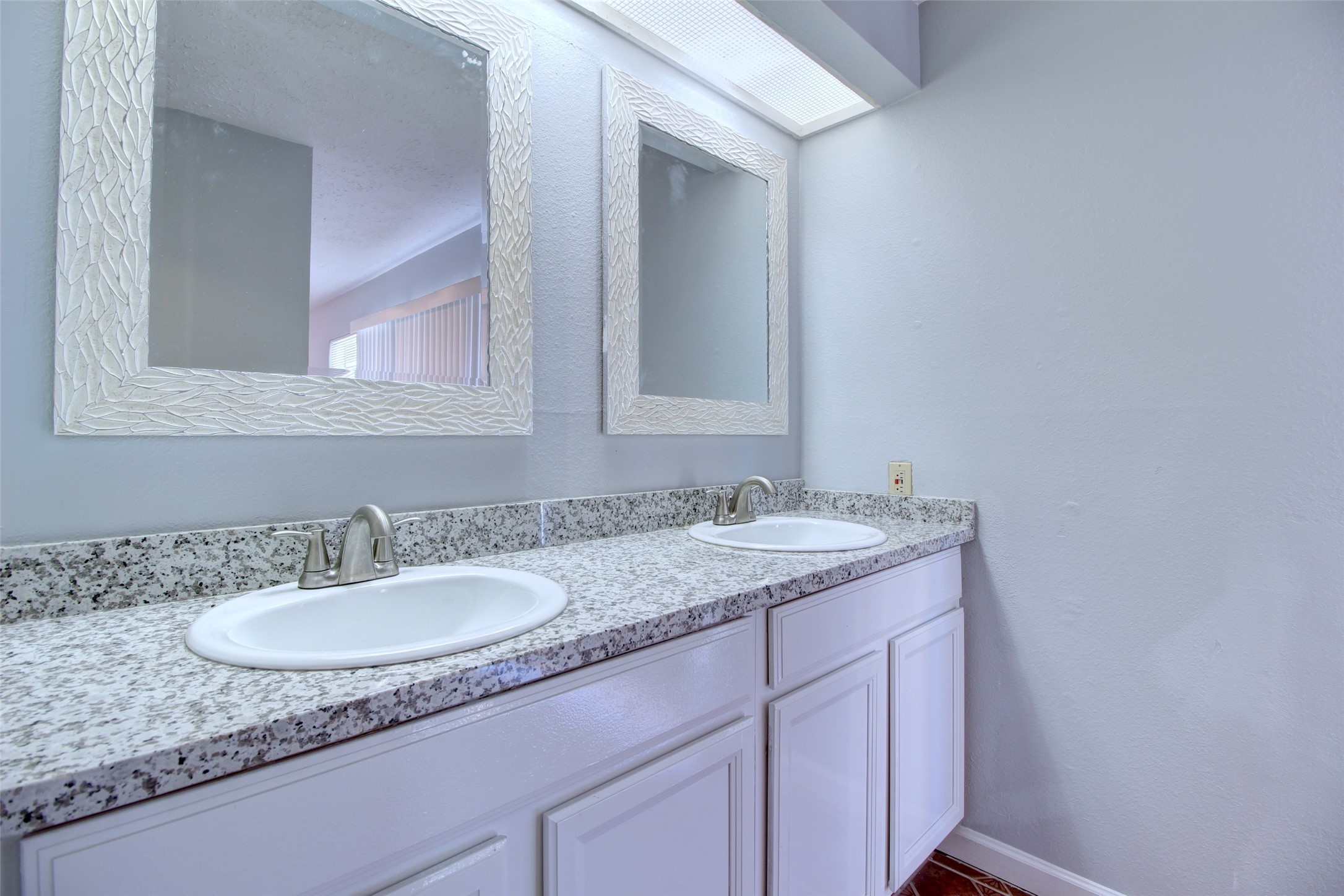 11842 Spring Grove Drive Houston, TX 77099 - Photo 32 of 50