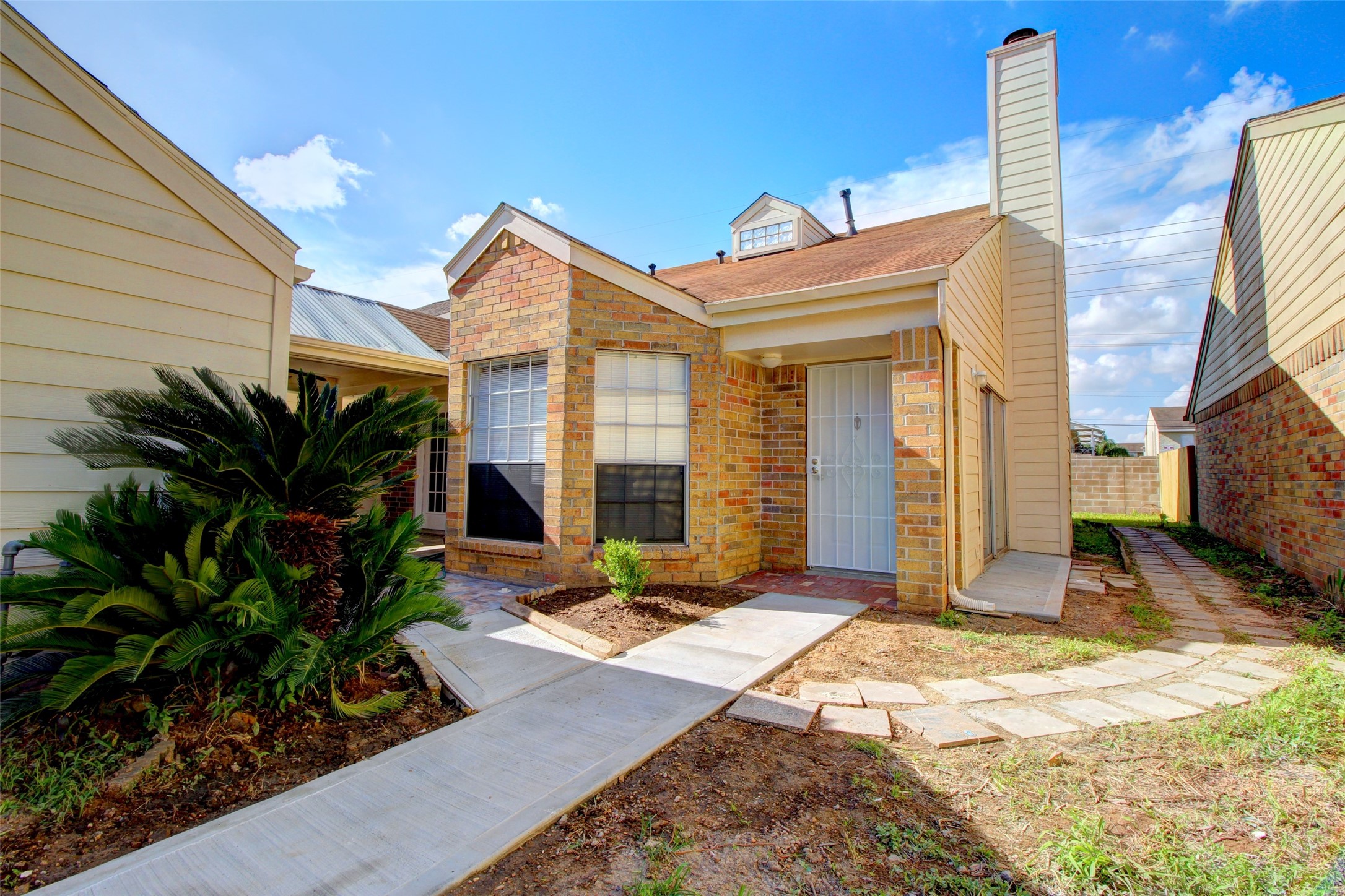 11842 Spring Grove Drive Houston, TX 77099 - Photo 4 of 50