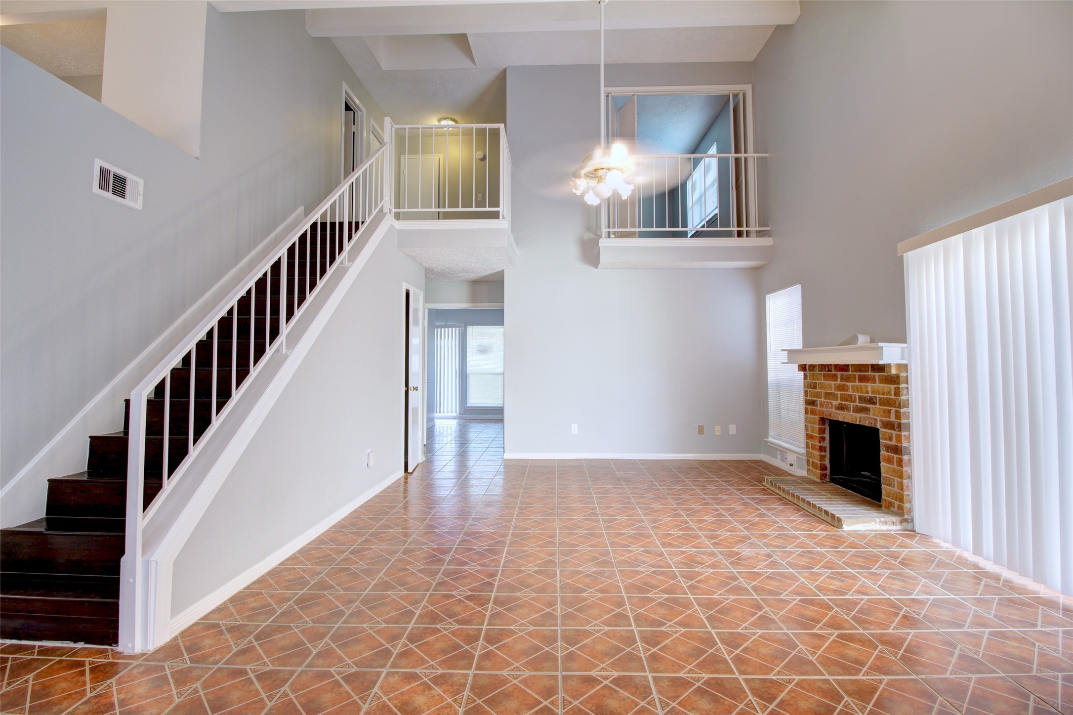 11842 Spring Grove Drive Houston, TX 77099 - Photo 10 of 50