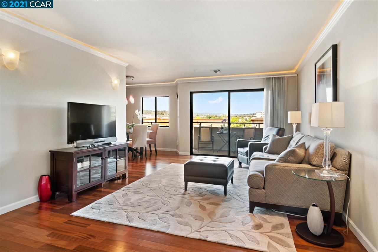 1201 Alta Vista Court, Unit 105, Walnut Creek, CA 94596 Compass