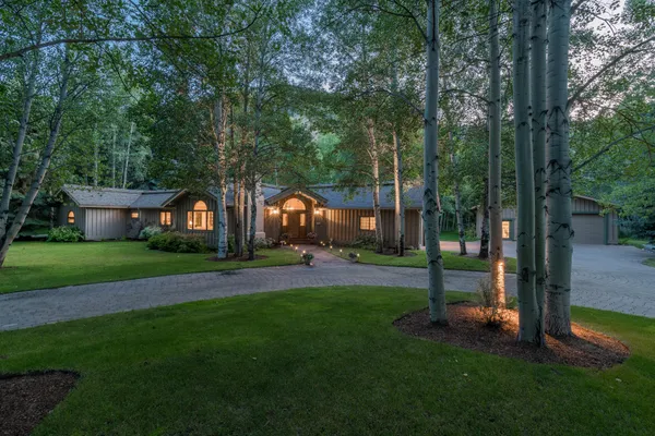 $3,395,000 | 121 Aspen Hollow Road, Hailey, ID 83333