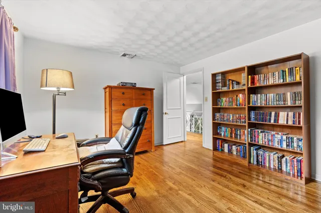 $425,000 | 1605 Colonial Road, Harrisburg, PA 17112