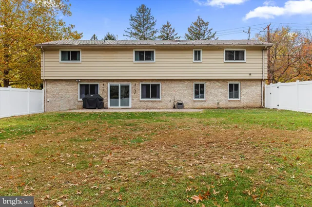 $425,000 | 1605 Colonial Road, Harrisburg, PA 17112