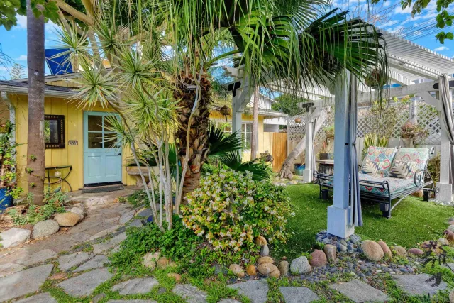 $2,950,000 | 619 Bonair Way, La Jolla, CA 92037