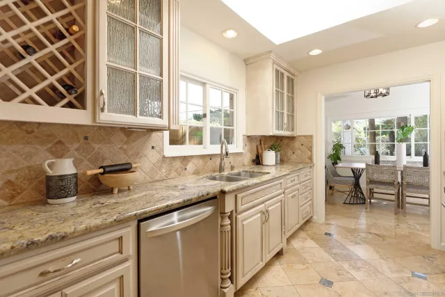 $2,950,000 | 619 Bonair Way, La Jolla, CA 92037