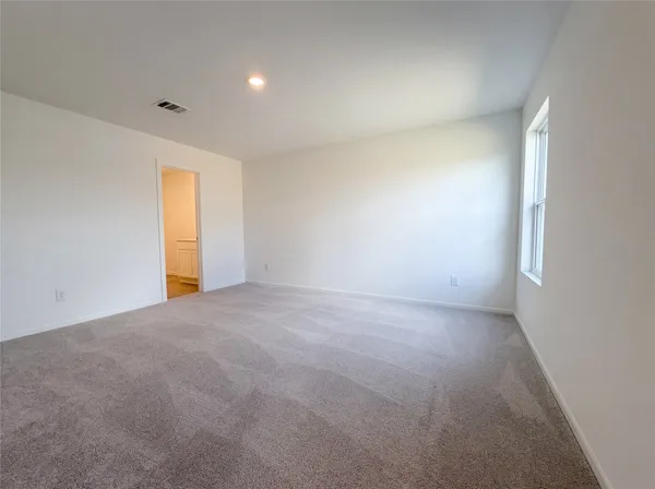 $250,000 | 200 Bennett Street, Angleton, TX 77515