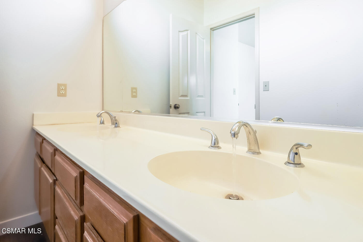 26914 Deerweed Trail Calabasas, CA 91301 - Photo 29 of 37 Master Bath